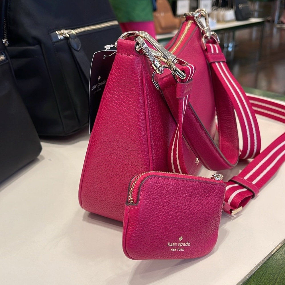Kate Spade Rosie Shoulder Bag With Tech Attachment AirPod 
Renaissance Rosie
NWT - Picture 3 of 16